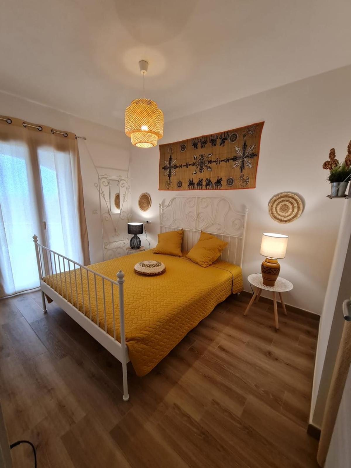 Alghero - House With Panoramic View Immersed In Full Nature Стая снимка